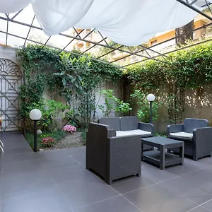 The Secret Garden Como